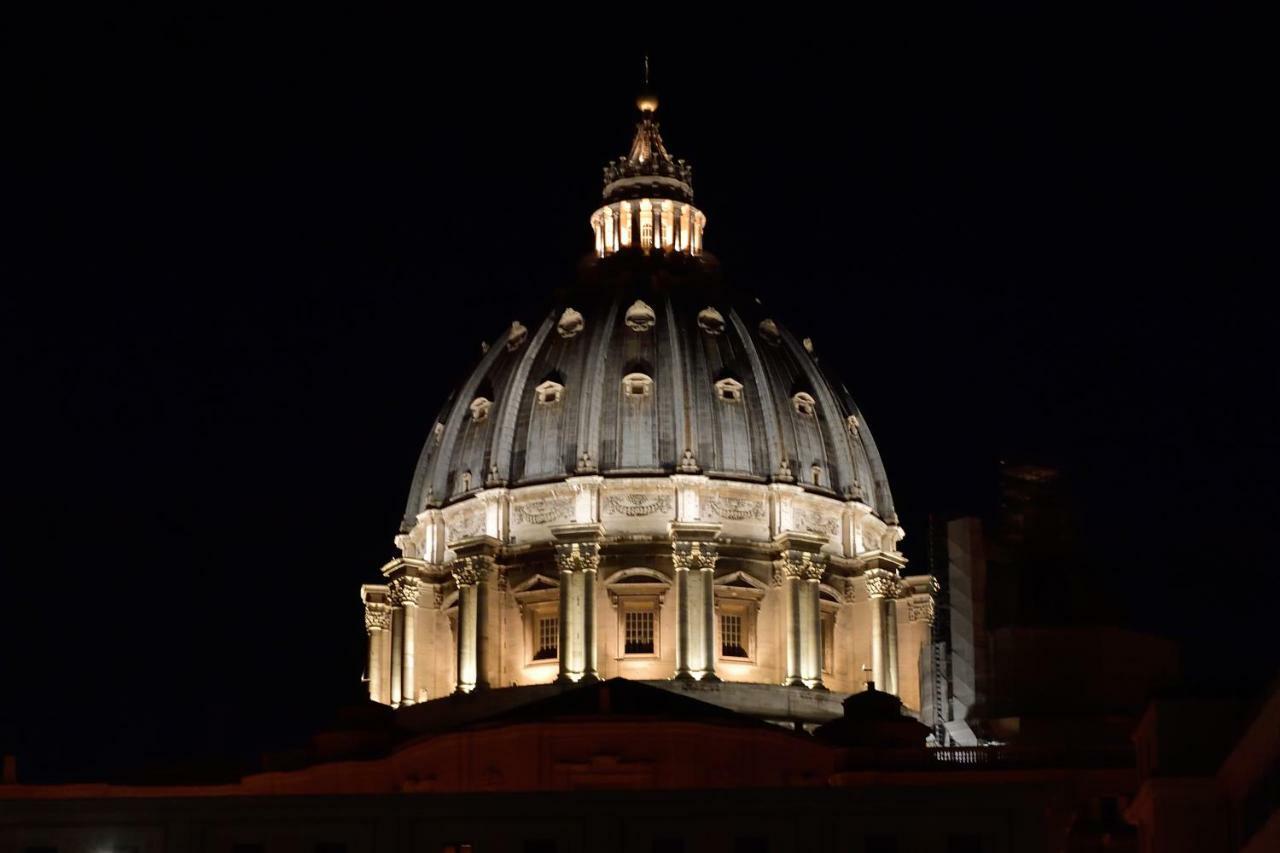 San Pietro Moonlight Luxury Apartment Rome Buitenkant foto